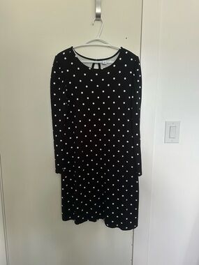 Old Navy Black and White Polka Dot Long Sleeve Dress